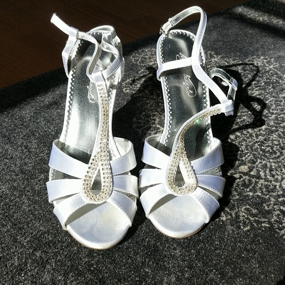 Michaelangelo White Wedges